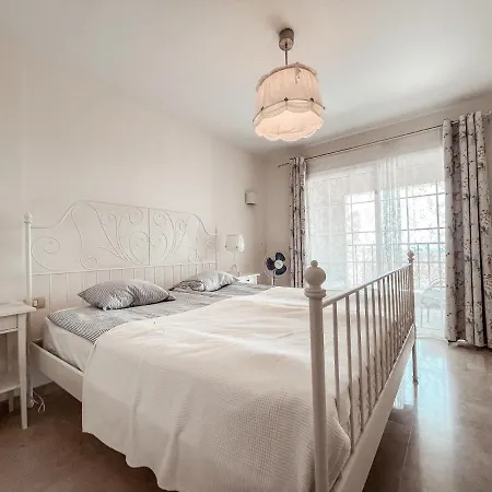 Stunning View Pm/197 Palm-mar